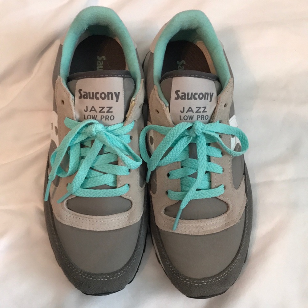 Women’s Saucony Jazz Low Pro shoes
